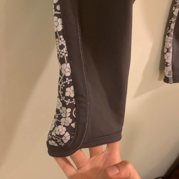 LULULEMON Ignite Crop Twiggy Printed Nimbus Soot - Picture 11 of 13